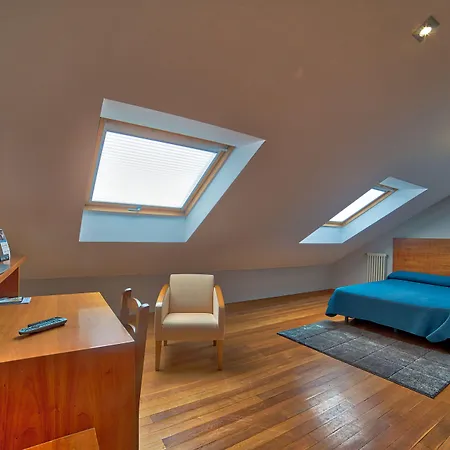 Pr Rosa Rosae 3* San Giacomo di Compostella