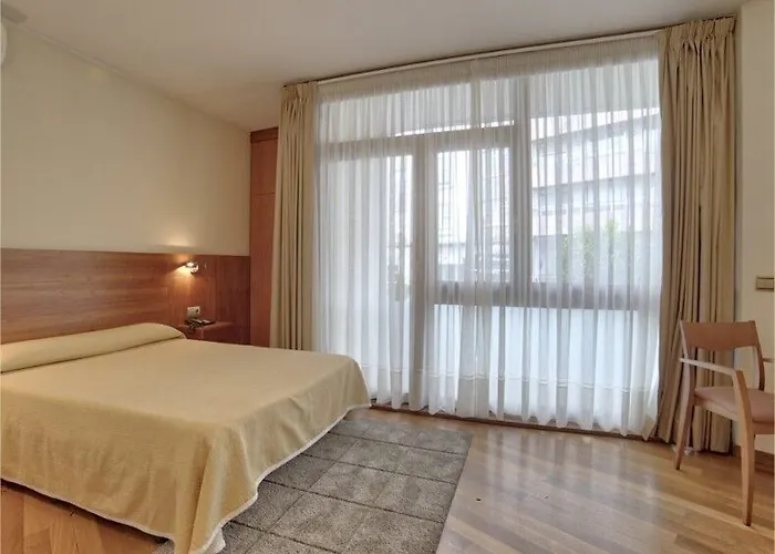 Pr Rosa Rosae 3* San Giacomo di Compostella